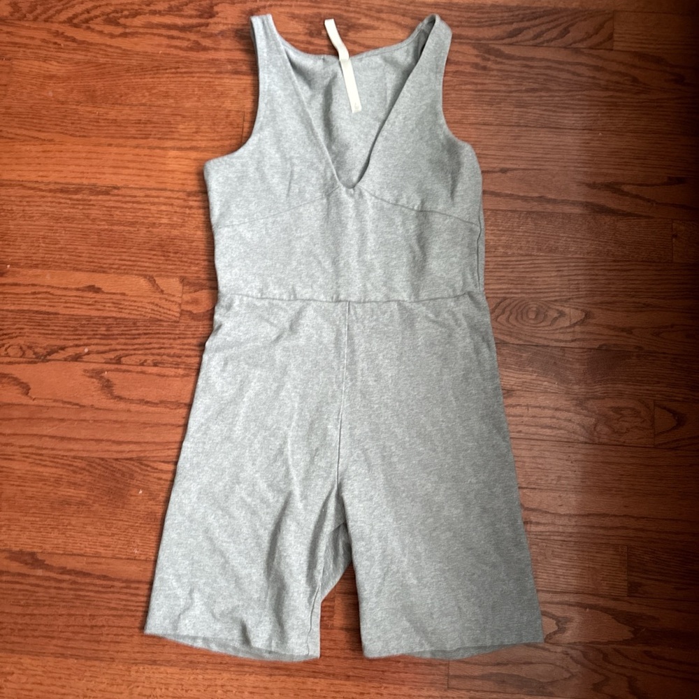 Babaton romper